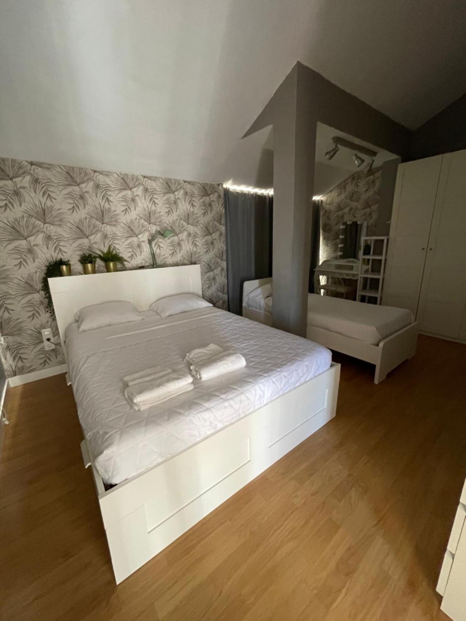 Mediterranean House - Habitaciones Privadas En Casa Compartida Майрена дел Алхарафе Екстериор снимка