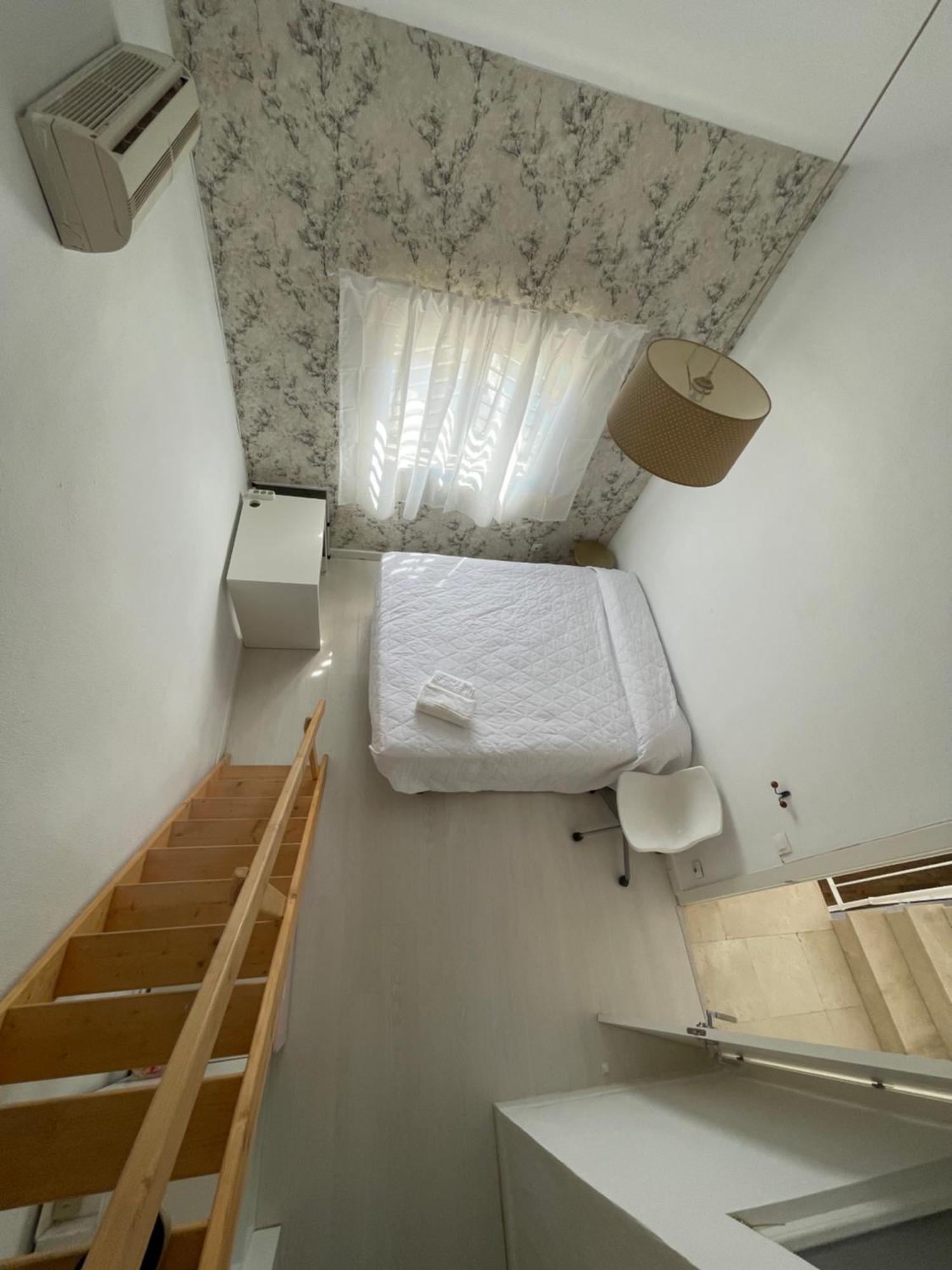 Mediterranean House - Habitaciones Privadas En Casa Compartida Майрена дел Алхарафе Екстериор снимка