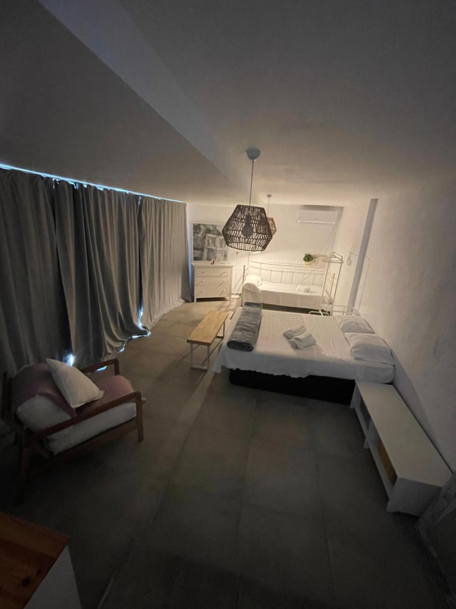 Mediterranean House - Habitaciones Privadas En Casa Compartida Майрена дел Алхарафе Екстериор снимка