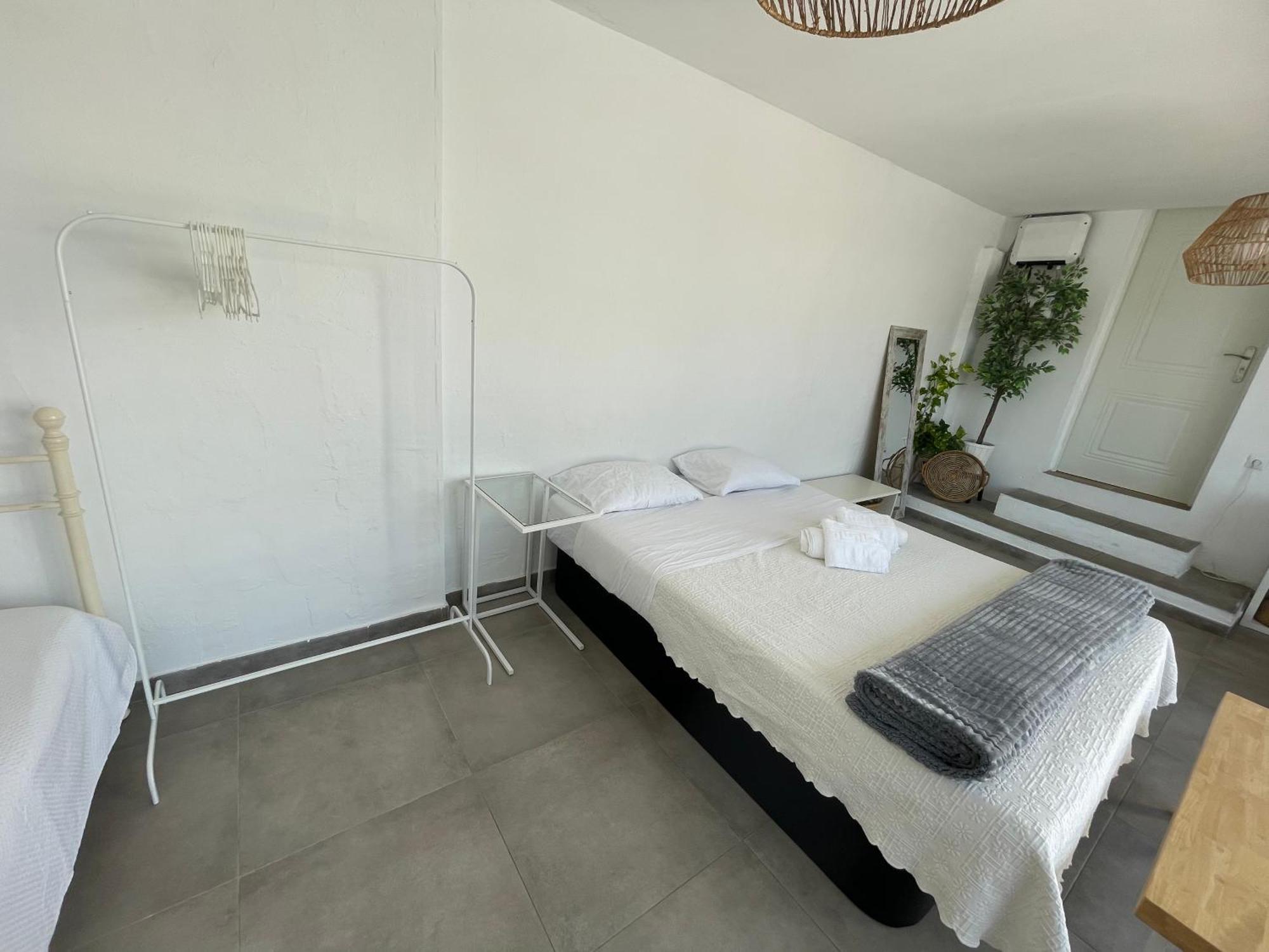 Mediterranean House - Habitaciones Privadas En Casa Compartida Майрена дел Алхарафе Екстериор снимка