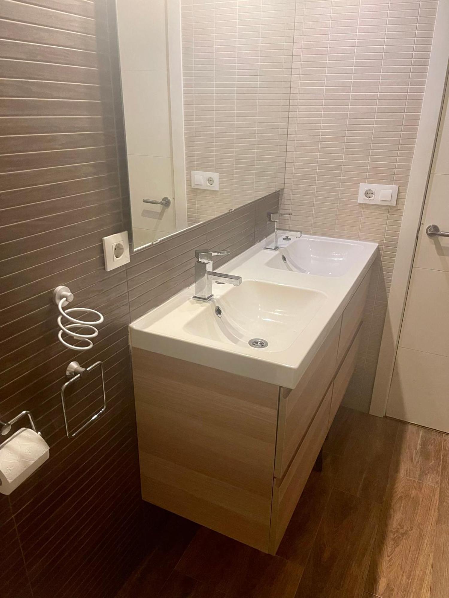 Mediterranean House - Habitaciones Privadas En Casa Compartida Майрена дел Алхарафе Екстериор снимка